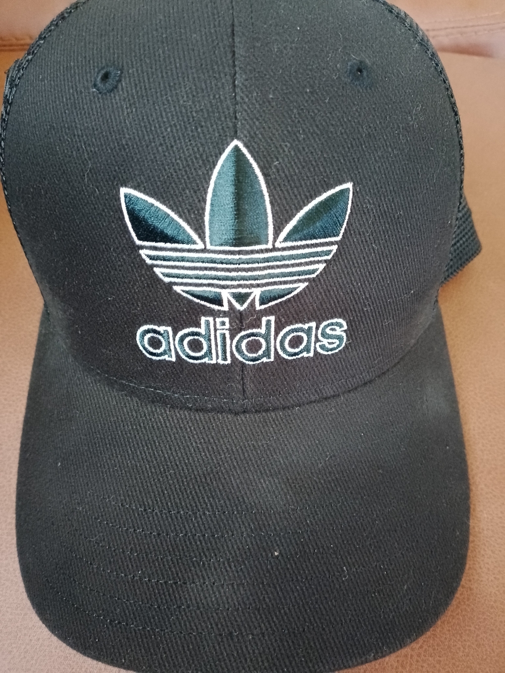 adidas Black Cap with White-Outlined Trefoil
